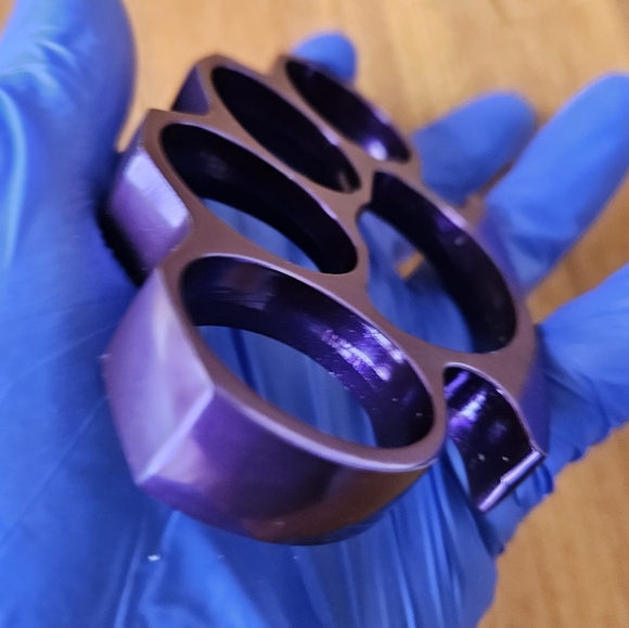 Belt Buckle Knuckles, Solid Steel, Polished Purple Color - Picture 4 of 4